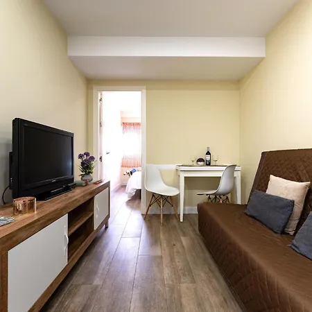Malagasuite Bermeja Apartmán *